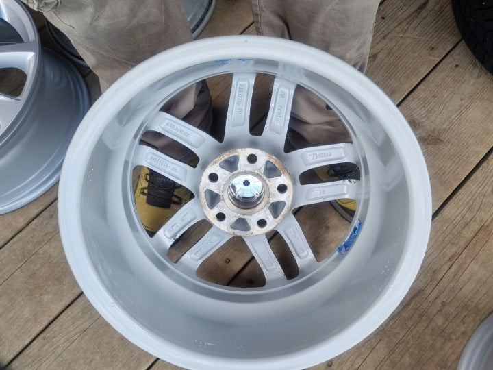 4x Alufelge 16 Zoll 6.5" 5x112 41ET Glanz Silber KBA53206 VW Rim Wheel FEL9154988124st