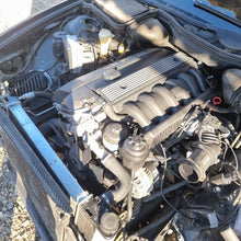 Laden Sie das Bild in den Galerie-Viewer, Motor BMW E39 M52B25 2.5 1998 Benzin Engine Unkomplett MOT7930764195vi