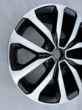 Load image into Gallery viewer, 1x Alufelge 17 Zoll 7.0" 5x114.3 40ET 403004770R Renault Rim Wheel FEL9780911051zk