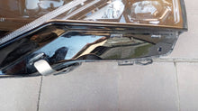 Laden Sie das Bild in den Galerie-Viewer, Frontscheinwerfer Skoda Octavia IV 5E4941035 Full LED Links Headlight SCH8157977250ff