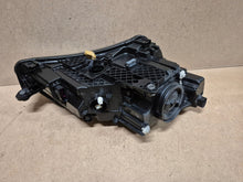 Laden Sie das Bild in den Galerie-Viewer, Frontscheinwerfer Skoda Superb 3V1941015B LED Links Scheinwerfer Headlight SCH7395620699fl