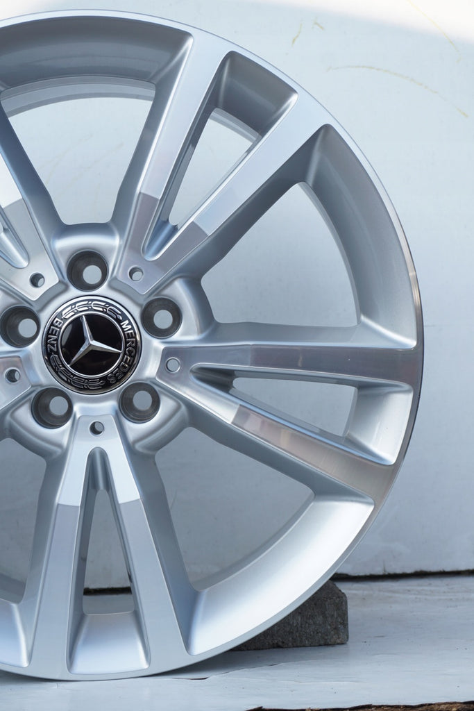 4x Alufelge 18 Zoll 8.0" 5x112 45ET Glanz Silber A2074011102 Mercedes-Benz FEL5671104675va