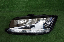 Load image into Gallery viewer, Frontscheinwerfer Skoda Fabia III 6V1941015D LED Ein Stück (Rechts oder Links)