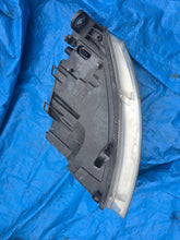 Load image into Gallery viewer, Frontscheinwerfer Audi A6 C6 4F0941004AK Xenon Rechts Scheinwerfer Headlight