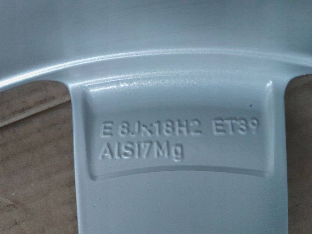 1x Alufelge 18 Zoll 8.0" 5x112 39ET Glanz Schwarz 4K0601025D Audi Rim Wheel FEL8586988590po