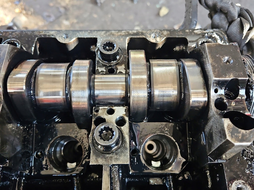 Motor VW Transporter BRR 1.9 TDI 84PS 62kW 2008 Diesel Engine Unkomplett