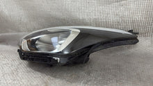 Load image into Gallery viewer, Frontscheinwerfer Hyundai I20 HI20LLP14 Links Scheinwerfer Headlight SCH6850559930fq