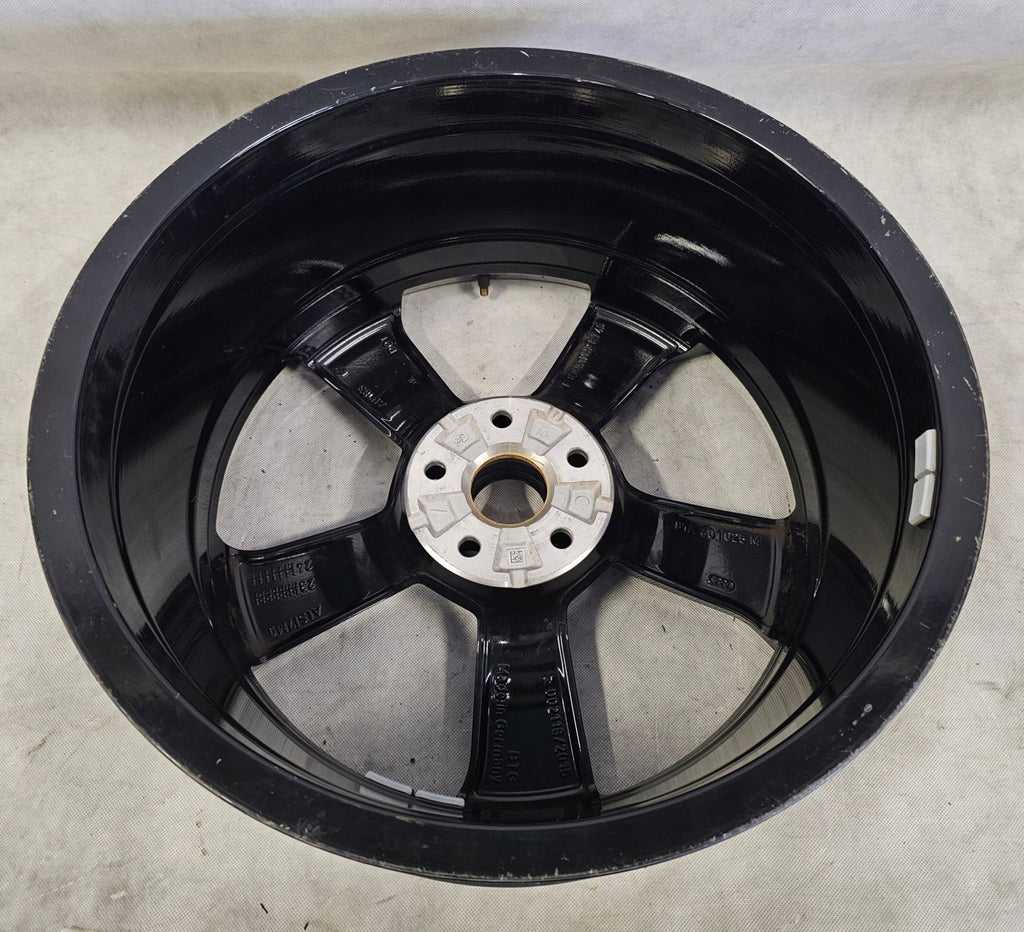 1x Alufelge 19 Zoll 8.0" 5x112 45ET Glanz Silber 81A601025 87169090 Audi Q2 FEL9857816372mv