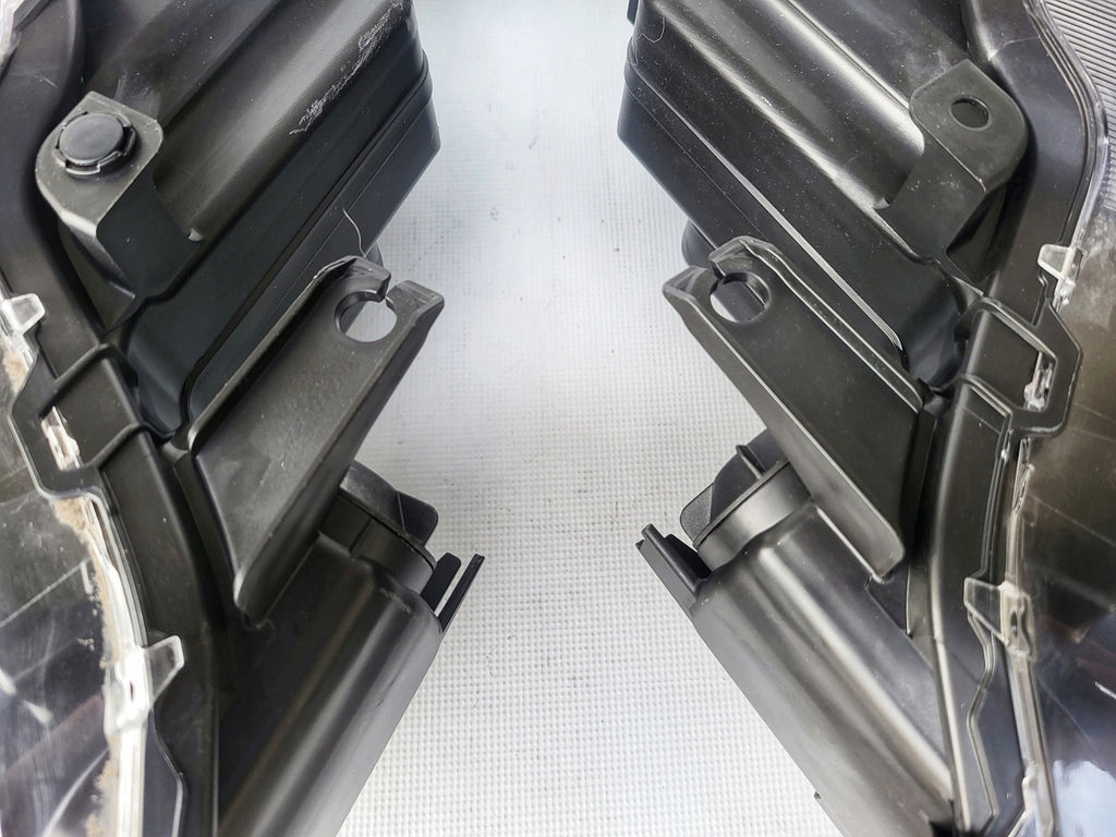 Frontscheinwerfer Toyota Yaris Cross Matrix LED Ein Satz Scheinwerfer Headlight SCH2303011496vt