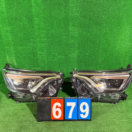 Frontscheinwerfer Toyota CSC24152 Ein Satz Scheinwerfer Headlight SCH6997403640th