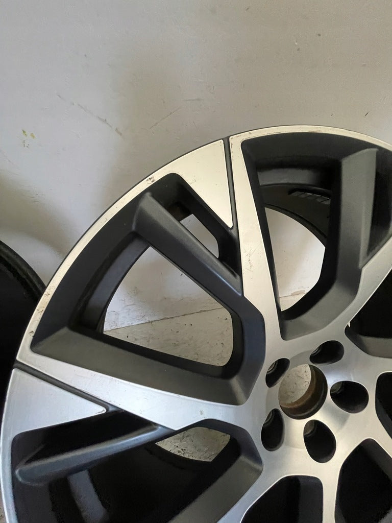 1x Alufelge 21 Zoll 8.0" 5x108 49ET 31428592 Volvo V60 Cross Country S60 FEL8015392775em