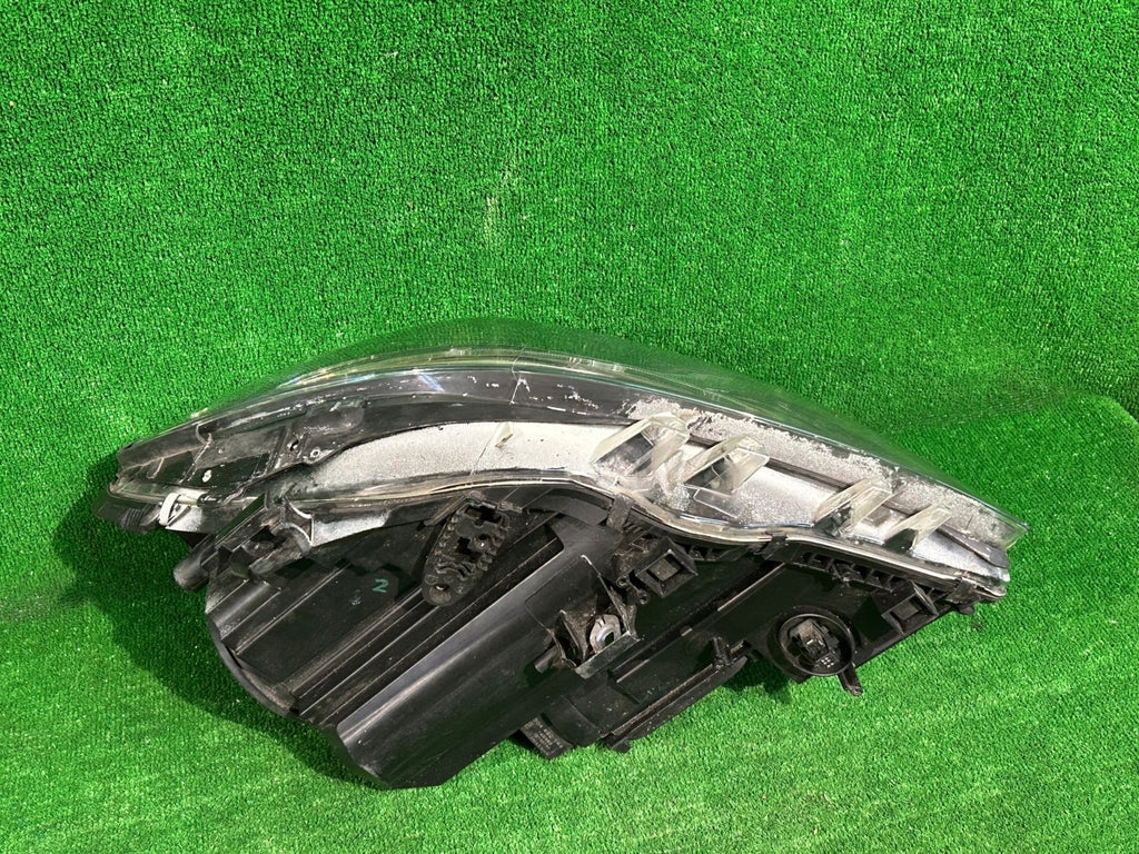 Frontscheinwerfer Mercedes-Benz W246 A2468207461 Rechts Scheinwerfer Headlight SCH9442998208ei