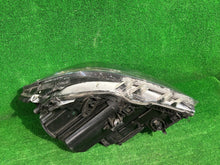 Load image into Gallery viewer, Frontscheinwerfer Mercedes-Benz W246 A2468207461 Rechts Scheinwerfer Headlight SCH9442998208ei