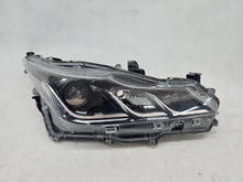 Laden Sie das Bild in den Galerie-Viewer, Frontscheinwerfer Toyota Corolla 81110-2T31-00 Rechts Scheinwerfer Headlight
