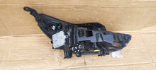 Laden Sie das Bild in den Galerie-Viewer, Frontscheinwerfer Hyundai I30 III 92101-G4100 LED Links Scheinwerfer Headlight SCH9919221953lx