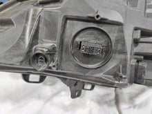 Laden Sie das Bild in den Galerie-Viewer, Frontscheinwerfer Opel Astra K 39111150 Rechts Scheinwerfer Headlight SCH9939890549ef