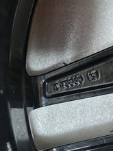 Laden Sie das Bild in den Galerie-Viewer, 1x Alufelge 18 Zoll 7.5&quot; 5x112 44ET 53714 Seat Rim Wheel