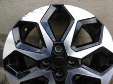 Laden Sie das Bild in den Galerie-Viewer, 1x Alufelge 15 Zoll 4.5&quot; 4x100 35ET Matt Silber 42611-0H050 Toyota Aygo