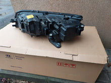 Laden Sie das Bild in den Galerie-Viewer, Frontscheinwerfer Skoda Octavia III 5E1941015D Full LED Ein Satz Headlight SCH2156391405fi