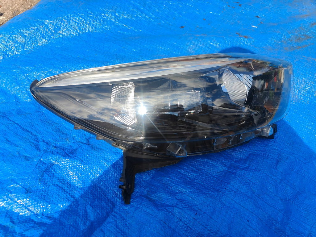 Frontscheinwerfer Renault Captur I 260105066R Rechts Scheinwerfer Headlight