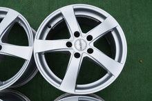 Laden Sie das Bild in den Galerie-Viewer, 4x Alufelge 17 Zoll 7.5" 5x112 48ET Audi A4 A3 I V Octavia Golf VII Touran FEL3176156450xm