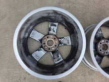 Laden Sie das Bild in den Galerie-Viewer, 4x Alufelge 18 Zoll 8.0" 5x112 47ET Glanz Silber 8K0601025Q Audi I Rim Wheel FEL8135906133fp
