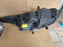 Load image into Gallery viewer, Frontscheinwerfer Hyundai I I40 92102-3Z100 LED Ein Satz Scheinwerfer Headlight