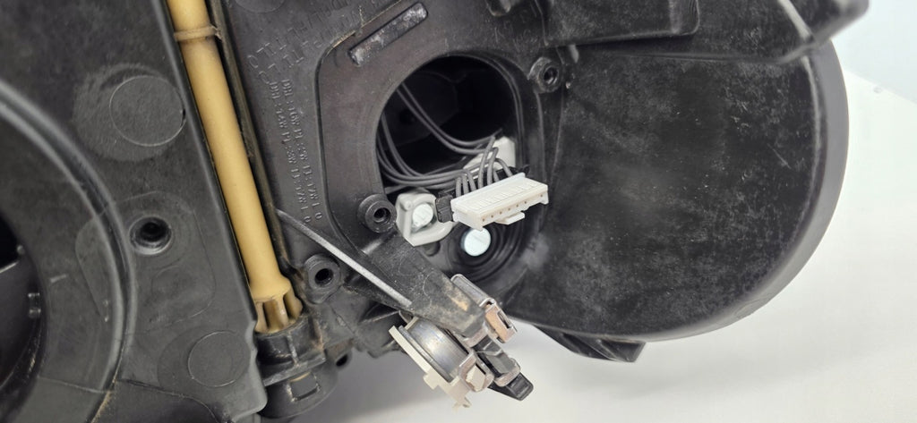 Frontscheinwerfer BMW X1 F48 5A01177 5A01178 Full LED Rechts oder Links SCH9504341576xg