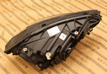 Laden Sie das Bild in den Galerie-Viewer, Frontscheinwerfer Mercedes-Benz W177 A1779062700 LED Links Headlight SCH3472091847vg