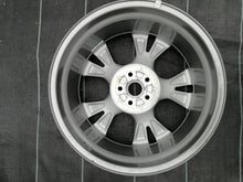 Laden Sie das Bild in den Galerie-Viewer, 1x Alufelge 18 Zoll 7.5" 5x108 50ET Glanz Silber LV4C-N2B Ford Kuga Iii FEL8823478766ww