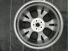 Load image into Gallery viewer, 1x Alufelge 18 Zoll 7.5" 5x108 50ET Glanz Silber LV4C-N2B Ford Kuga Iii FEL8823478766ww