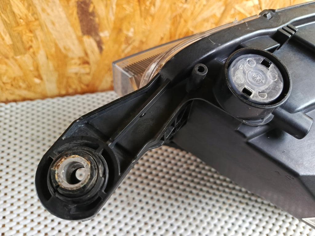 Frontscheinwerfer Skoda Rapid 5JB941015A Bi-Xenon Links Scheinwerfer Headlight SCH9682991935sb