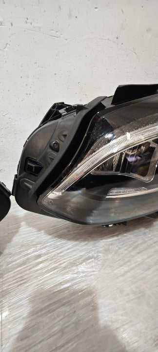 Frontscheinwerfer Mercedes-Benz W246 A2469067001 LED Ein Satz Headlight SCH8875255324og