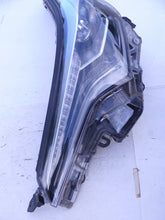 Laden Sie das Bild in den Galerie-Viewer, Frontscheinwerfer Toyota 81150-F4071-00 Links Scheinwerfer Headlight SCH3377203573bo
