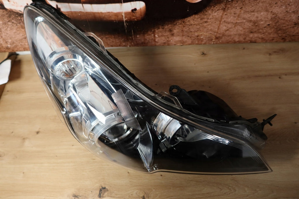 Frontscheinwerfer Subaru Legacy Outback I Xenon Ein Stück (Rechts oder Links)