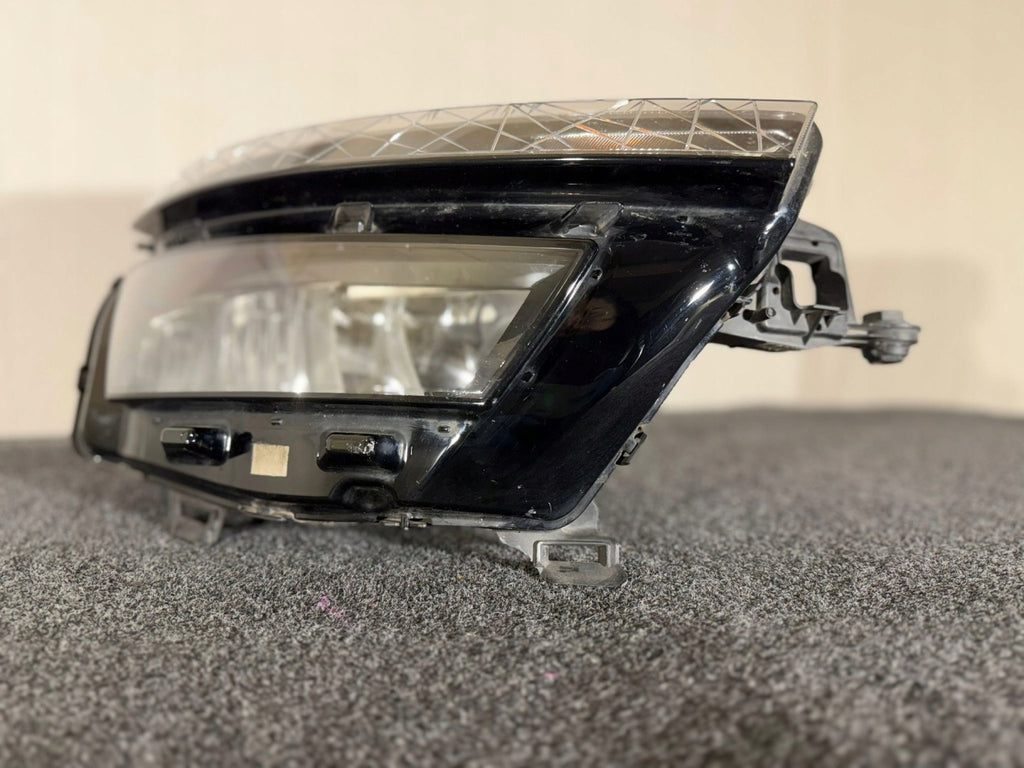 Frontscheinwerfer Skoda Kamiq 658941016 LED Rechts Scheinwerfer Headlight SCH3337675684fe