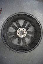 Laden Sie das Bild in den Galerie-Viewer, 1x Alufelge 20 Zoll 8.0&quot; 5x108 40ET J9CM-AA Jaguar E-Pace Rim Wheel