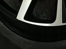 Laden Sie das Bild in den Galerie-Viewer, 1x Alufelge 18 Zoll 7.0&quot; 5x100 47ET Glanz Schwarz 6F9071498A Seat Arona