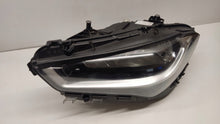 Laden Sie das Bild in den Galerie-Viewer, Frontscheinwerfer Mercedes-Benz Cla A1189061900 Halogen Links Headlight