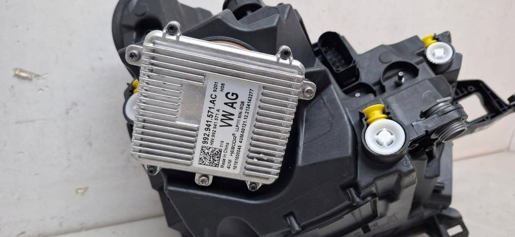 Frontscheinwerfer Skoda Kamiq 0021377709 658941015B Rechts Headlight SCH9251843286ai