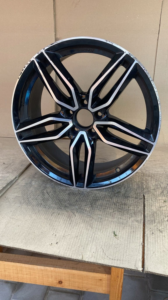 1x Alufelge 19 Zoll 8.0" 5x112 45ET Glanz Schwarz Mercedes-Benz Glb Gla Amg FEL4120098009hp