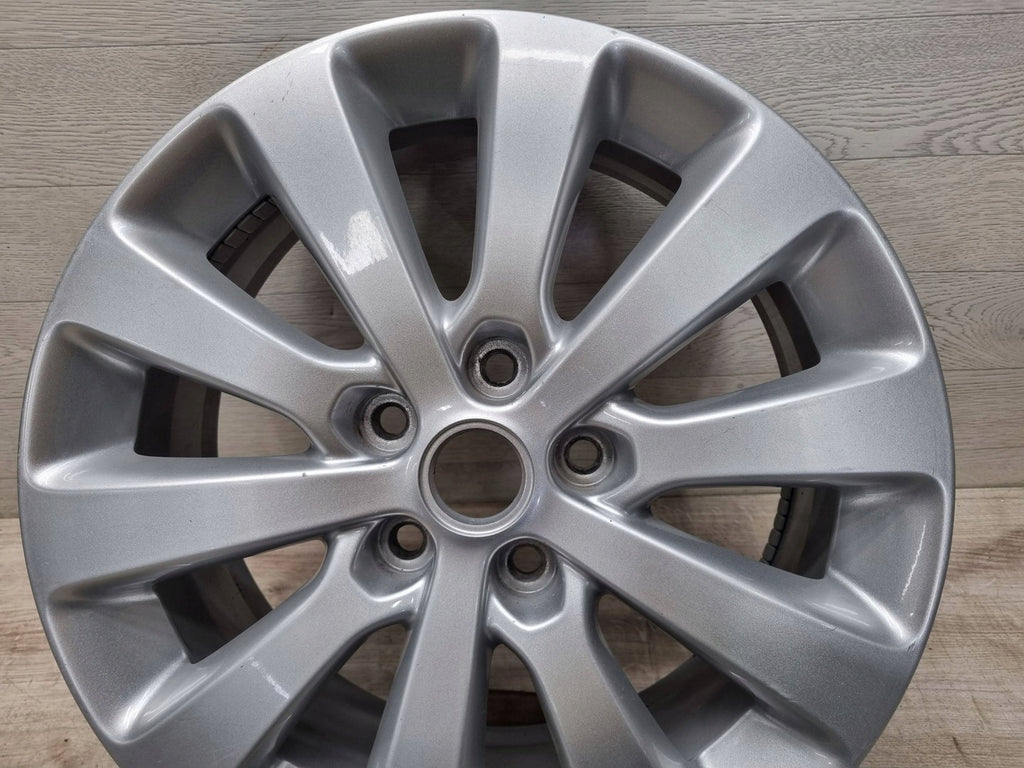 1x Alufelge 17 Zoll 7.0" 5x115 46ET 0P044K5 Opel Zafira C Rim Wheel