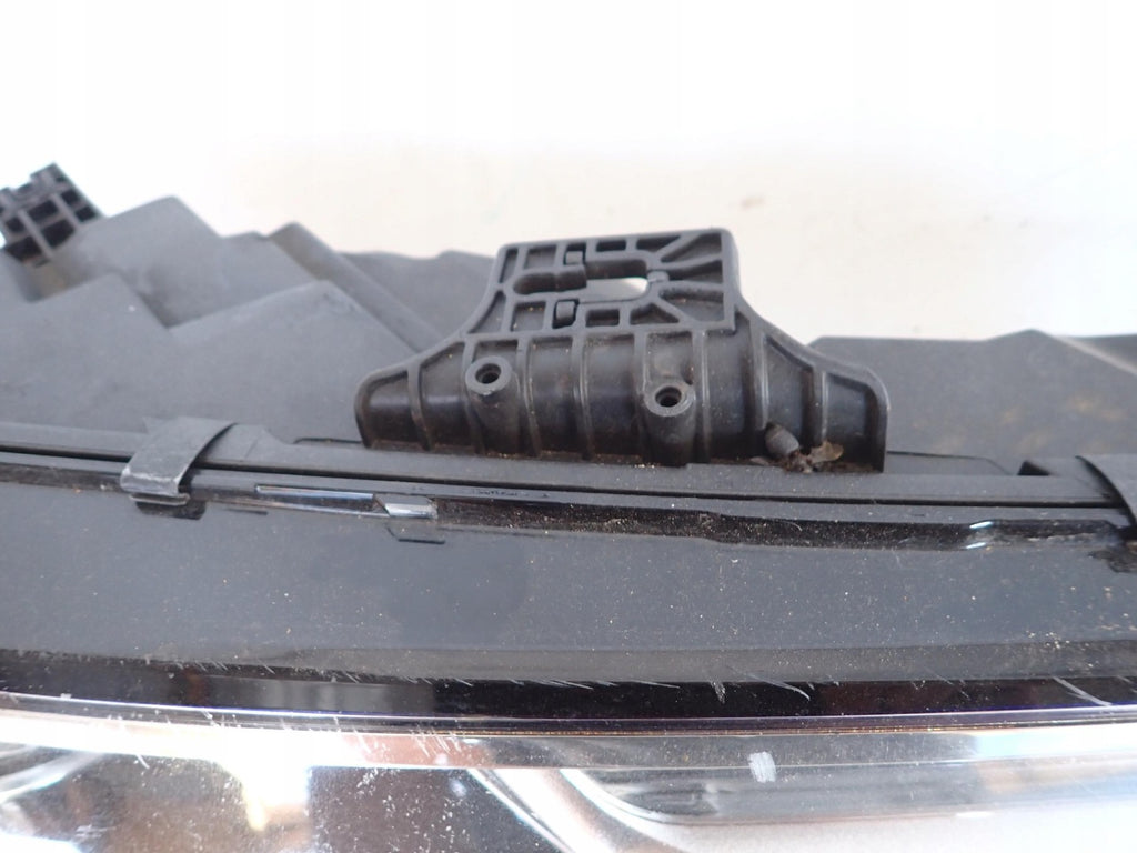 Frontscheinwerfer Audi A4 B9 8W0941006 LED Ein Stück (Rechts oder Links)