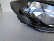 Laden Sie das Bild in den Galerie-Viewer, Frontscheinwerfer Hyundai I10 III 92102-K7000 Rechts Scheinwerfer Headlight