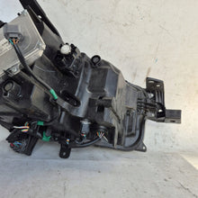 Laden Sie das Bild in den Galerie-Viewer, Frontscheinwerfer Mazda Cx-30 Cx30 DGJ1-51040 Full LED Links Headlight SCH1078641894ye