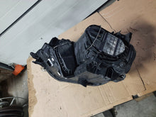 Load image into Gallery viewer, Frontscheinwerfer VW Golf VII Sportsvan 517941006B Rechts Scheinwerfer Headlight SCH5873679041ju