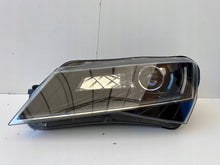 Laden Sie das Bild in den Galerie-Viewer, Frontscheinwerfer Skoda Superb 3V1941015 Xenon Links Scheinwerfer Headlight SCH9375230245kz