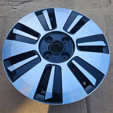 Laden Sie das Bild in den Galerie-Viewer, 1x Alufelge 15 Zoll 5.0" 4x100 35ET Glanz Schwarz 1S0601025AH VW Rim Wheel FEL4265206916no