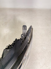 Laden Sie das Bild in den Galerie-Viewer, Frontscheinwerfer Opel Mokka 42344332 Xenon Links Scheinwerfer Headlight SCH3234270464ot