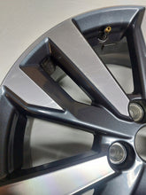 Laden Sie das Bild in den Galerie-Viewer, 1x Alufelge 17 Zoll 6.5&quot; 4x100 50ET Glanz Graphit Mg Micra Rim Wheel